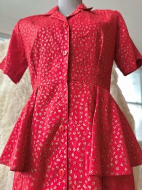 VTG Stuart Alan Petites short-sleeve peplum waist button-down dress.